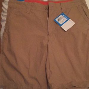 NWT - Columbia Men’s Shorts - size 30 - 8” inseam